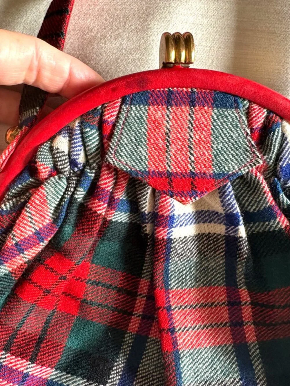 Vintage Meyho Scotland Circular Wool Tartan Kiss Lock Purse Mirror